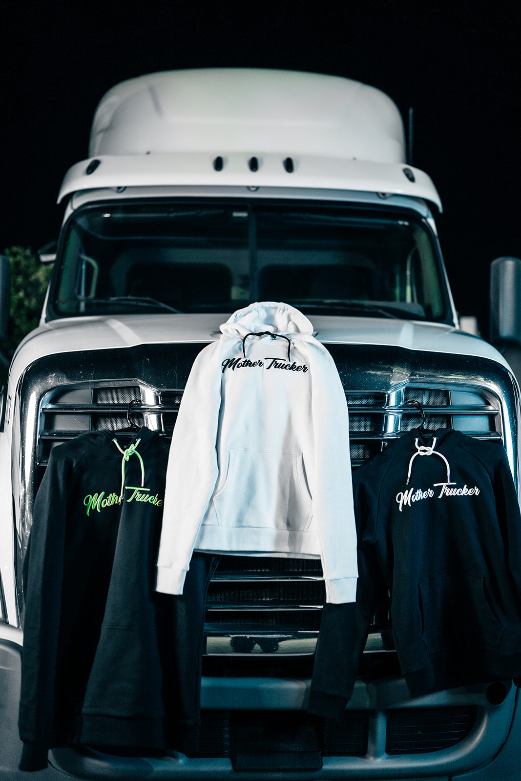 Mother Trucker White/Black Men's Hoodie